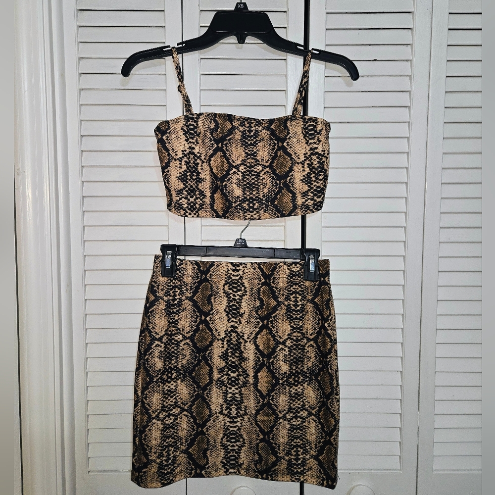 SHEIN Women's S Snake Print Two-Piece Set